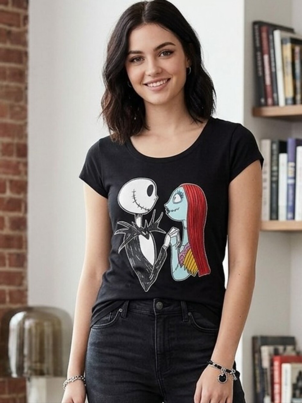TRUE VINTAGE DISNEY Y2K 🖤 Nightmare Before Christmas Jack & Sally Fitted Tee🎃